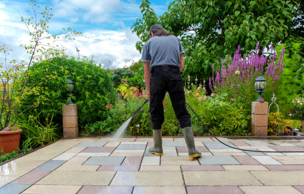 Best Restaurant Pressure Washing  in Thompsonville, CT